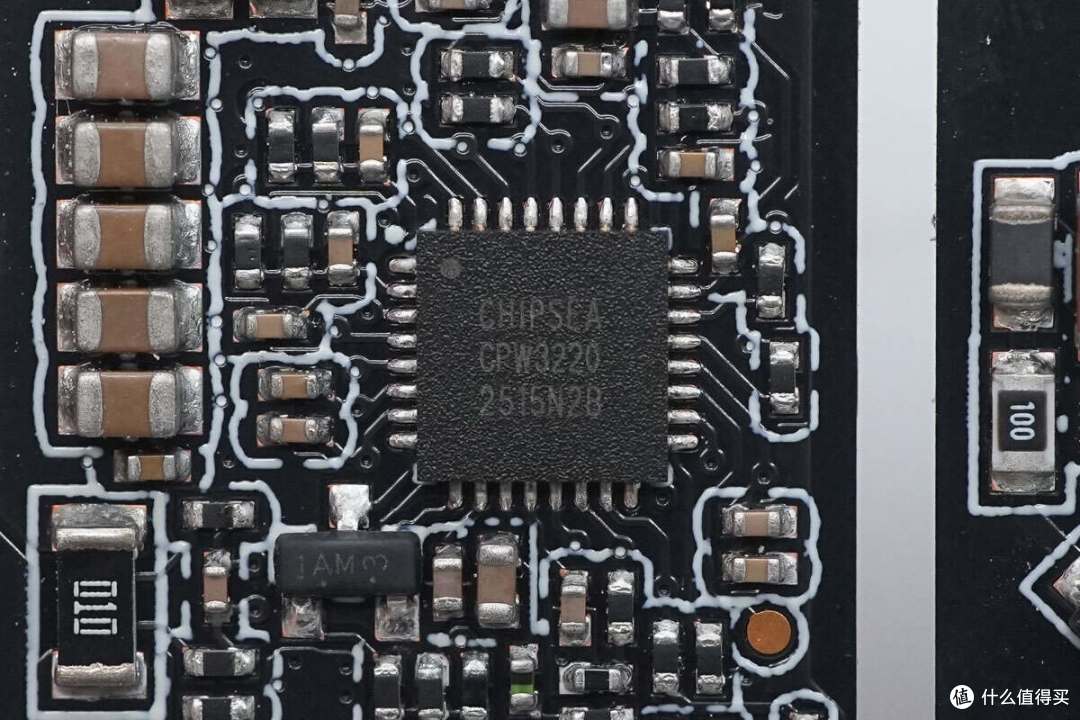 出门一个就够,小米33W 5000mAh三合一充电宝拆解