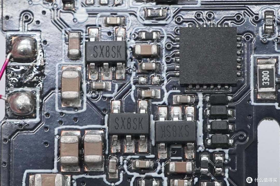 出门一个就够,小米33W 5000mAh三合一充电宝拆解