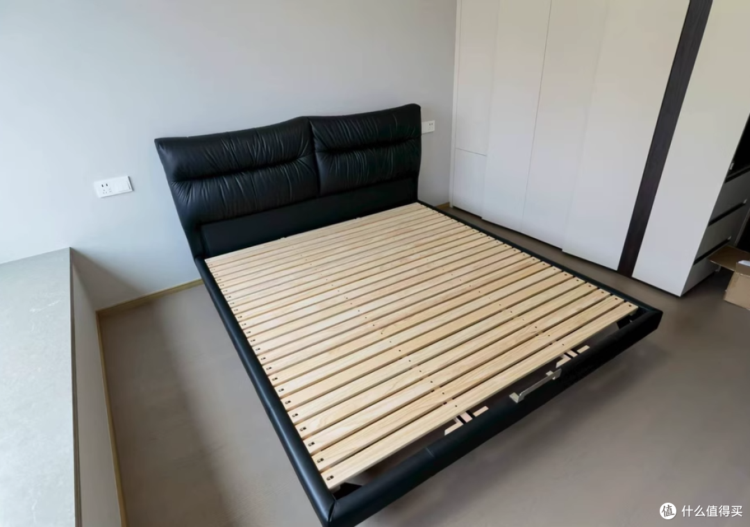 Evitahome 旗舰店蓬巴杜悬浮床：开启意式轻奢睡眠新体验