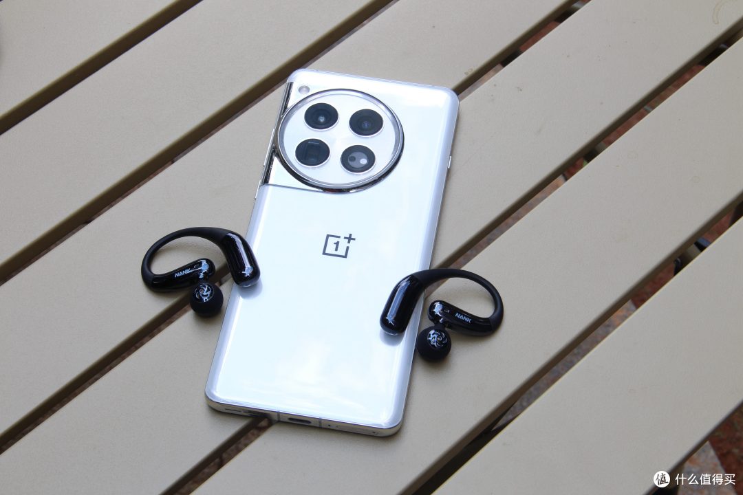 舒适与音质兼得:NANK - OE Nova 蓝牙耳机体验