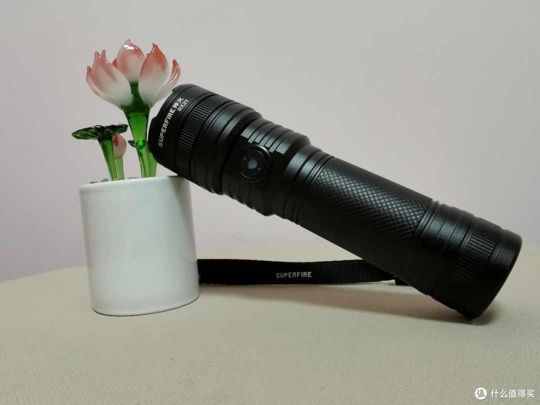 强光远射还能变焦,神火RX21手电筒,夜晚出玩好助手。