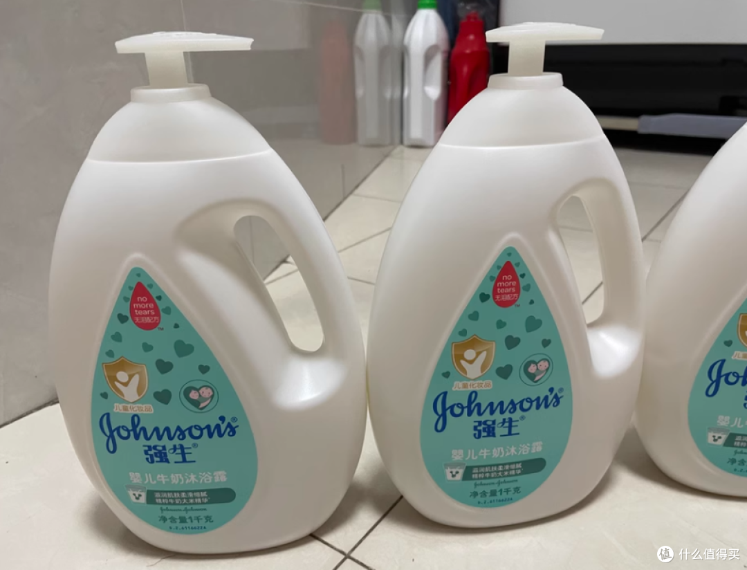 🍼宝宝洗澡像泡牛奶浴!强生 1kg 大瓶装承包整个秋冬滋润✨