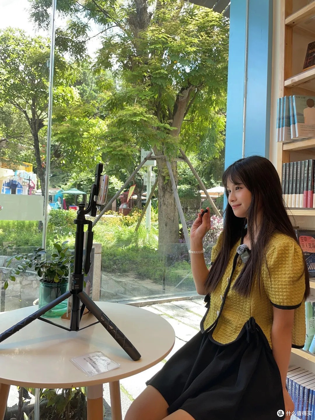 TA来了!靓点拍L16自拍杆拍照救场工具!轻松拍出高级美颜照