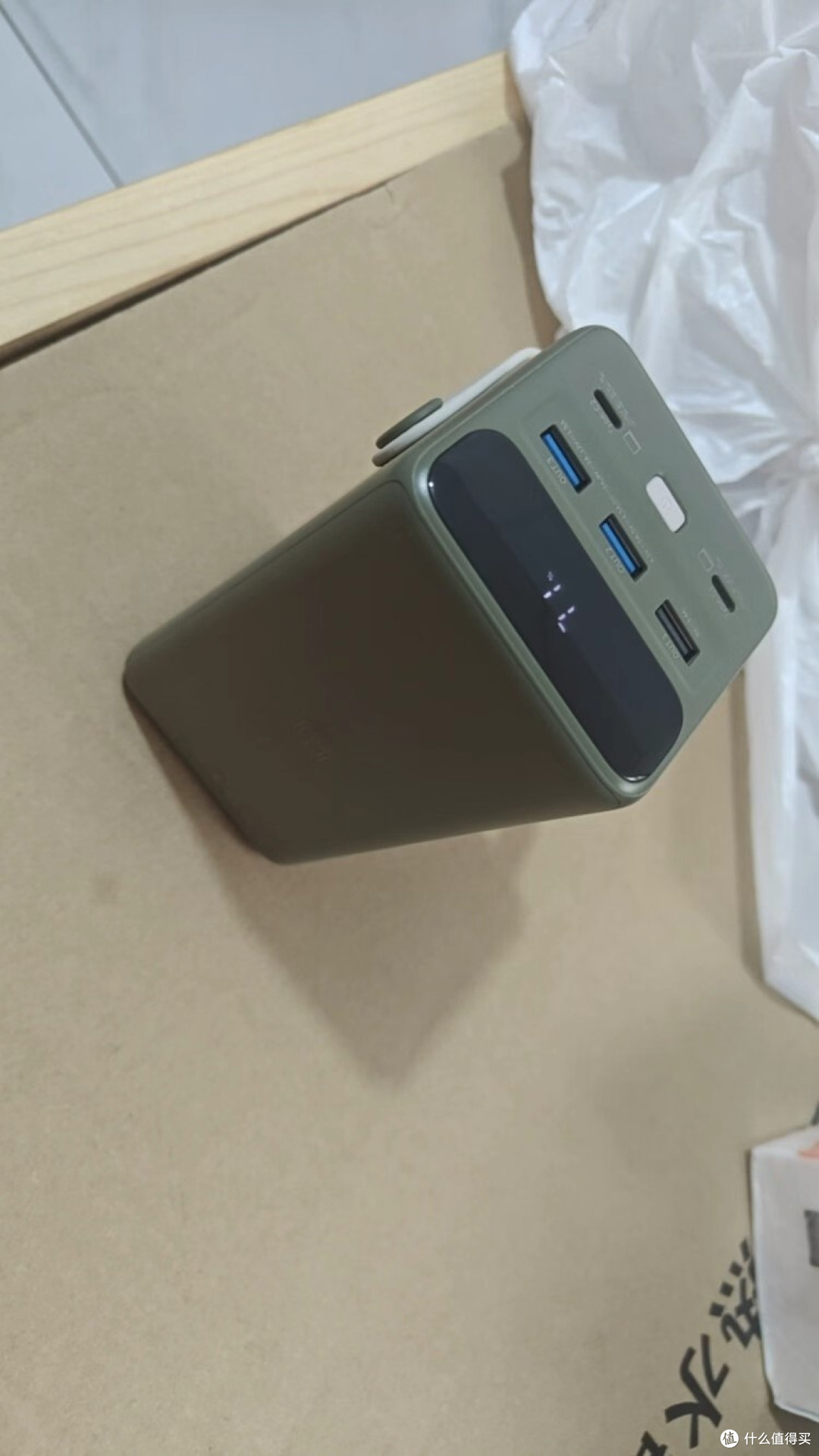 便携储能电源:移动用电全能补给站