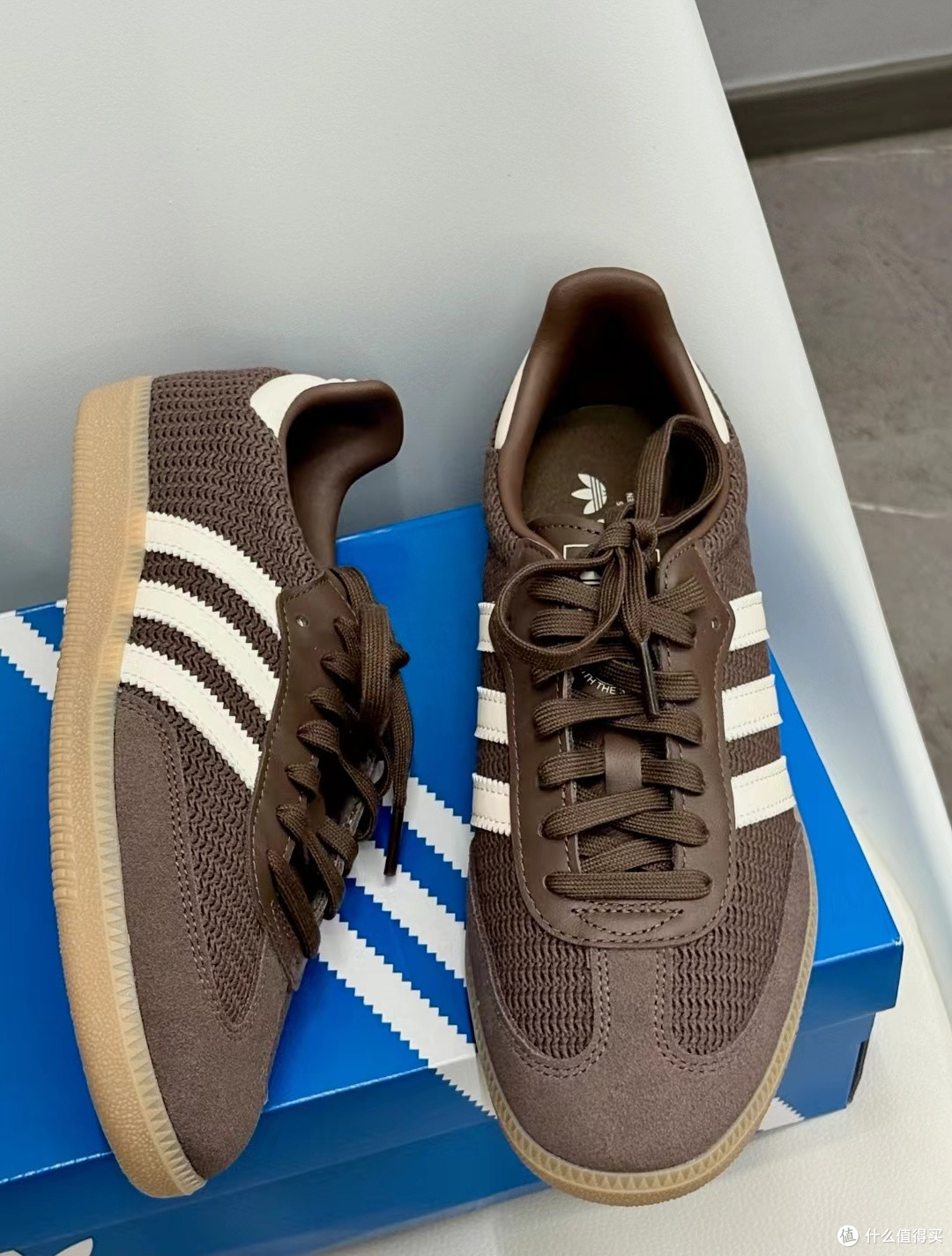 “这双 Samba 像把浓缩咖啡倒进奶油里”——adidas originals SAMBA OG 棕色 JI3184
