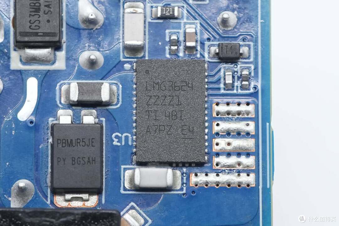 小米120W澎湃秒充+100W PD快充，酷态科10号超级电能充mini拆解