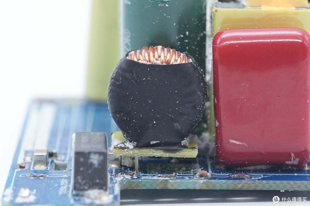小米120W澎湃秒充+100W PD快充，酷态科10号超级电能充mini拆解