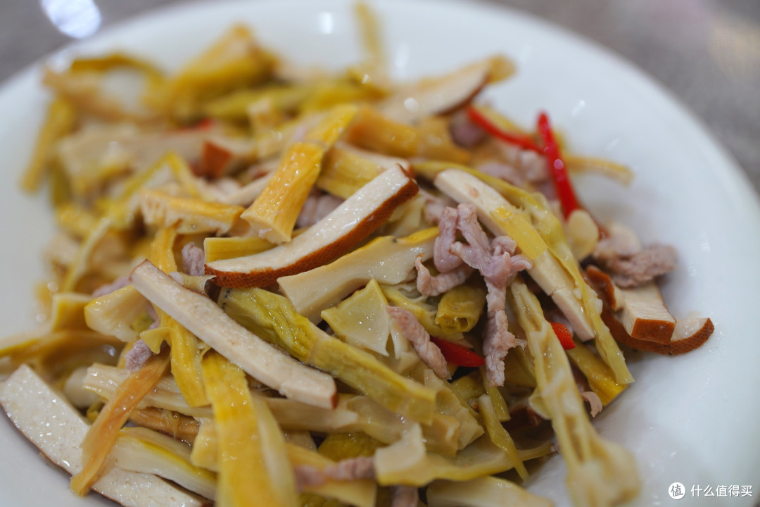 又是一家分数高高在上,出品平平无奇的大众点评必吃榜食肆