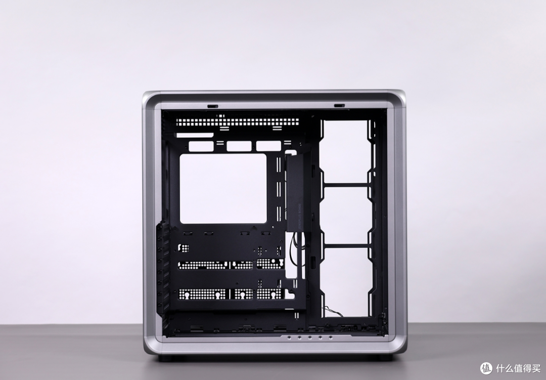 9800X3D+5090D星曜NOX+乔思伯BO400,预算3.3W的顶配海景房主机