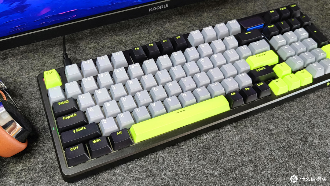 “超能六边形战士”：雷柏V700DIY-98键客制化多模机械键盘