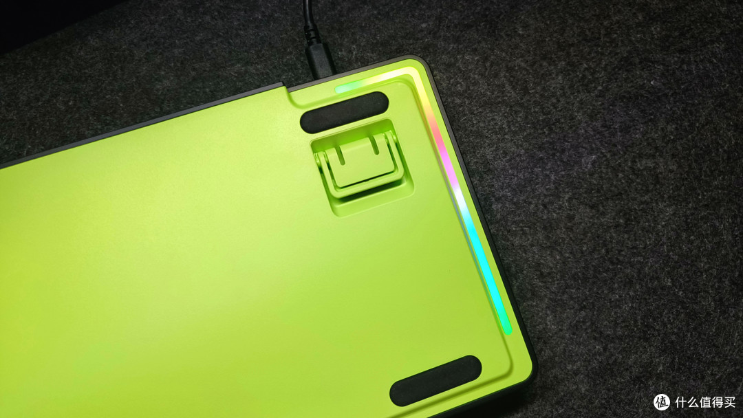 “超能六边形战士”：雷柏V700DIY-98键客制化多模机械键盘