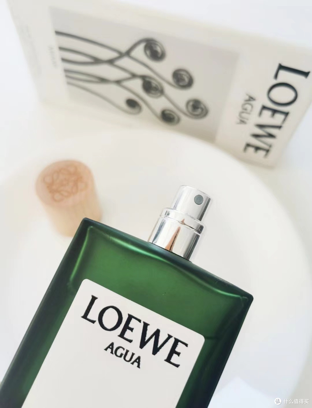 🌴吹一场橘子味的海风?Loewe「盛夏风情」真有这么上头!