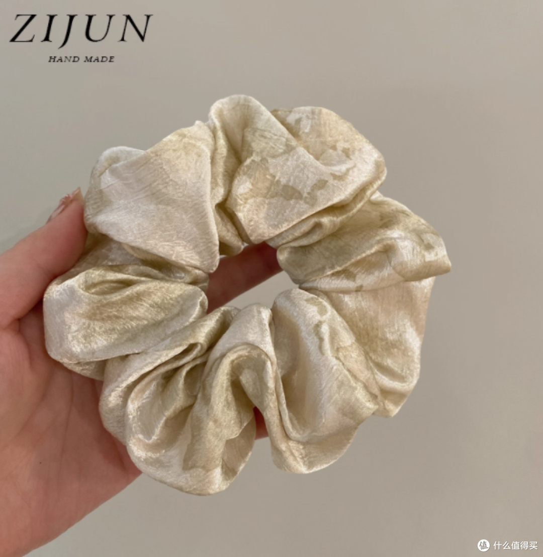 紫郡旗舰店复古亮丝褶皱大肠发圈,解锁你的多样魅力✨