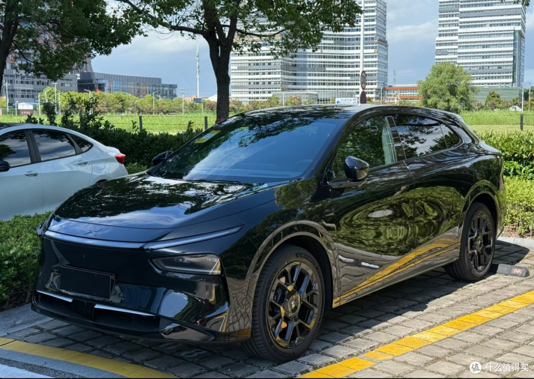 小鹏G7智驾狂飙800km:科技直男的跨城通勤躺平指南
