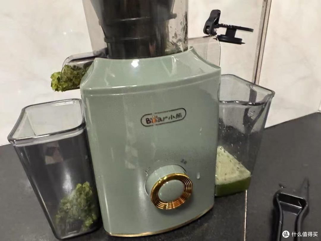 轻松榨汁,小熊榨汁机操作简单