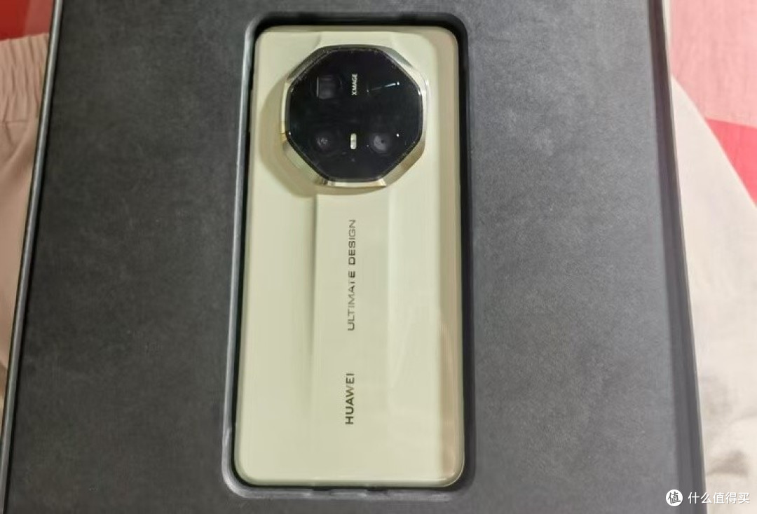 华为果断出手，跌价2003元，双层OLED+钛玄武+红枫原色+麒麟9020