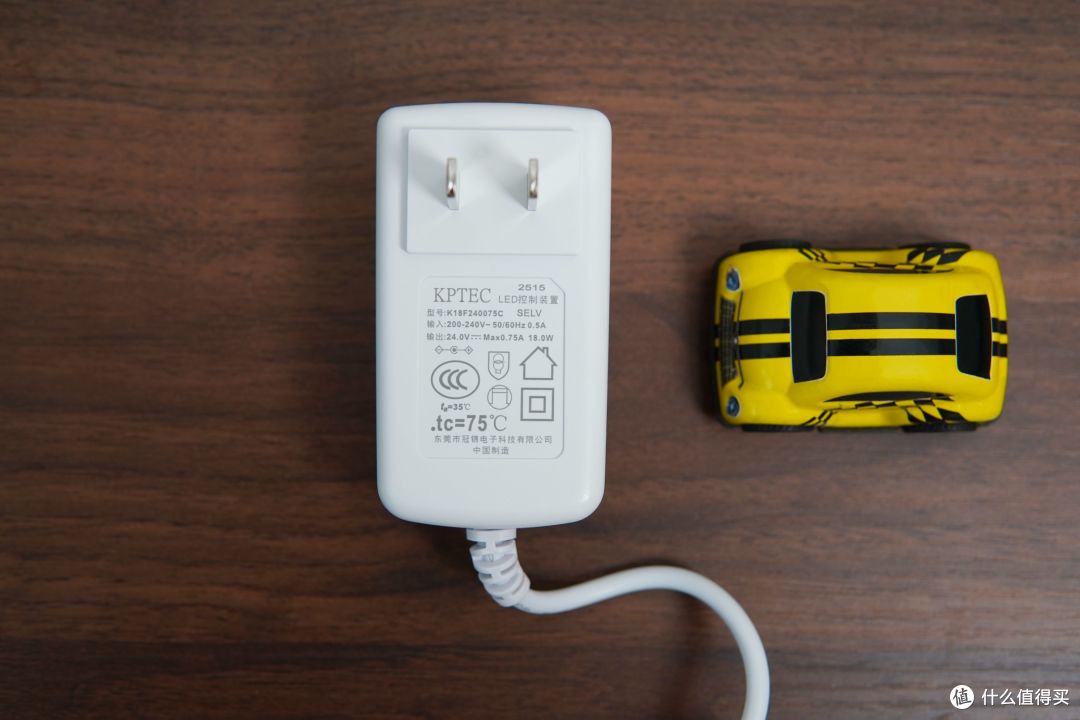 13项黑科技加持，适合学生使用的护眼神器——书客L1护眼台灯