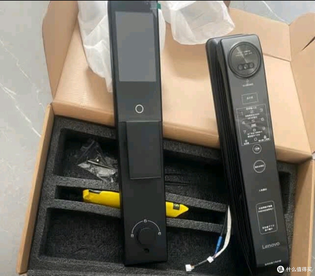 联想R20智能门锁:开启家居安防新时代,畅享便捷智慧生活!