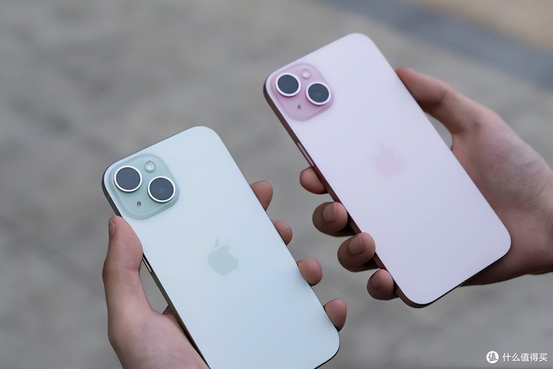 别再花冤枉钱换手机!iPhone15用5年流畅的底气,藏在这4个细节里
