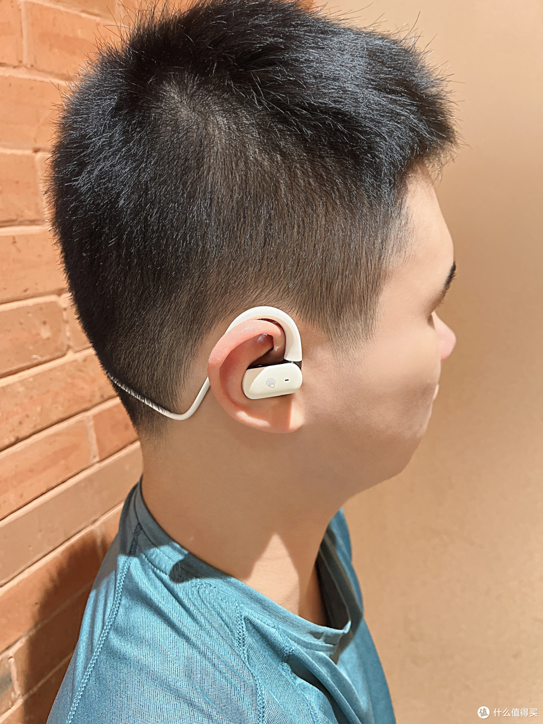 解锁运动新搭子:BLINBLIN HM-50耳挂式运动蓝牙耳机