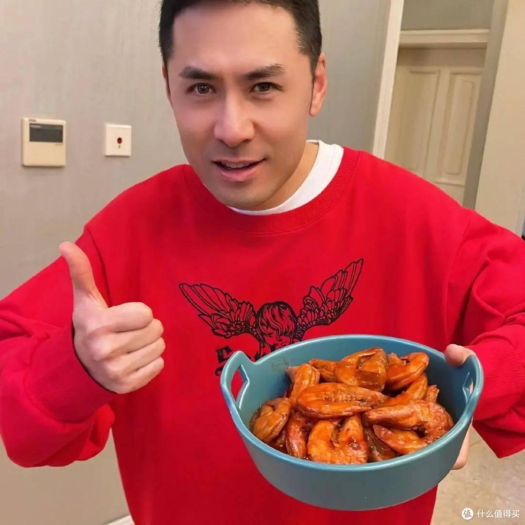 歌手“黄征”的院子火了,仅一菜园子就圈粉百万,一看就不是摆拍