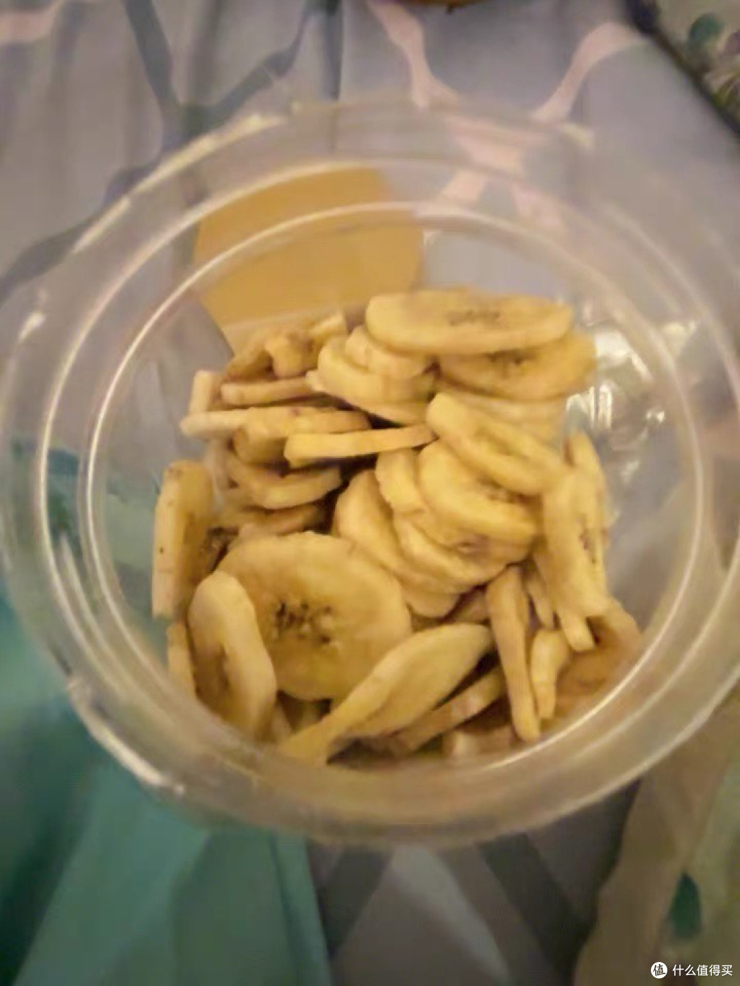 一口封存的热带阳光:三只松鼠香蕉片品鉴手记
