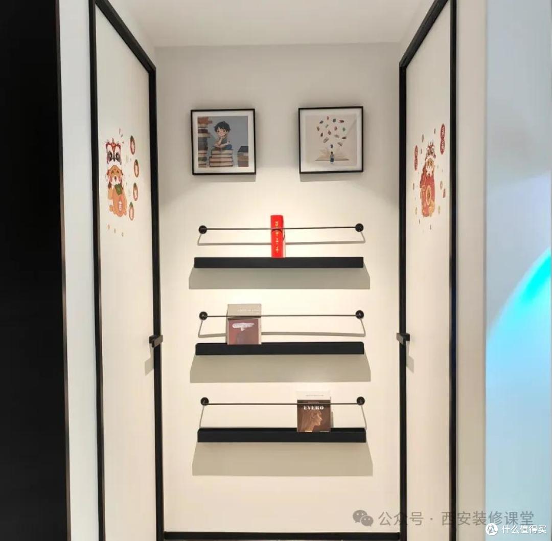 入住久了才醒悟:过道挂画是 “伪精致”!做收纳才是真聪明