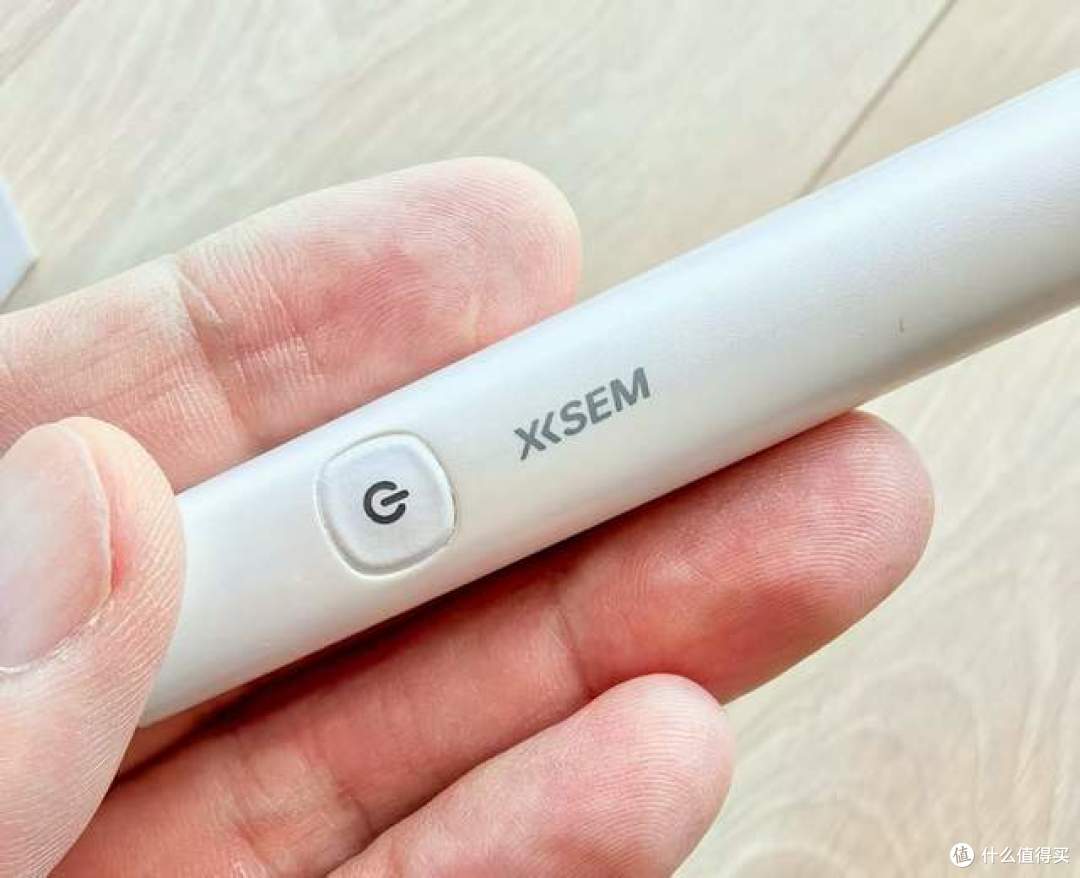 6颗LED灯照出全部细节,西圣Find X自带1500万像素、紫外线消毒