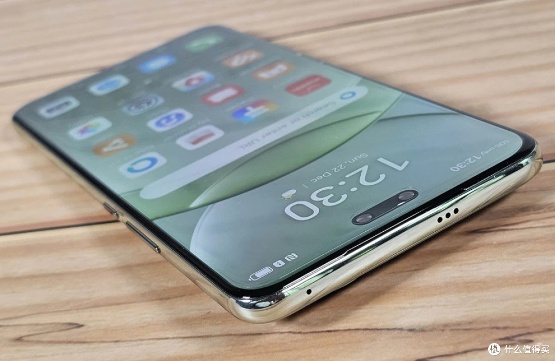 华为宣布清仓,从3699元跌至2336元,256GB+5000mAh+可变光圈主摄