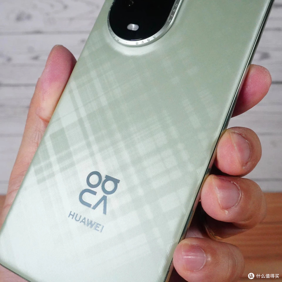 华为宣布清仓,从3699元跌至2336元,256GB+5000mAh+可变光圈主摄
