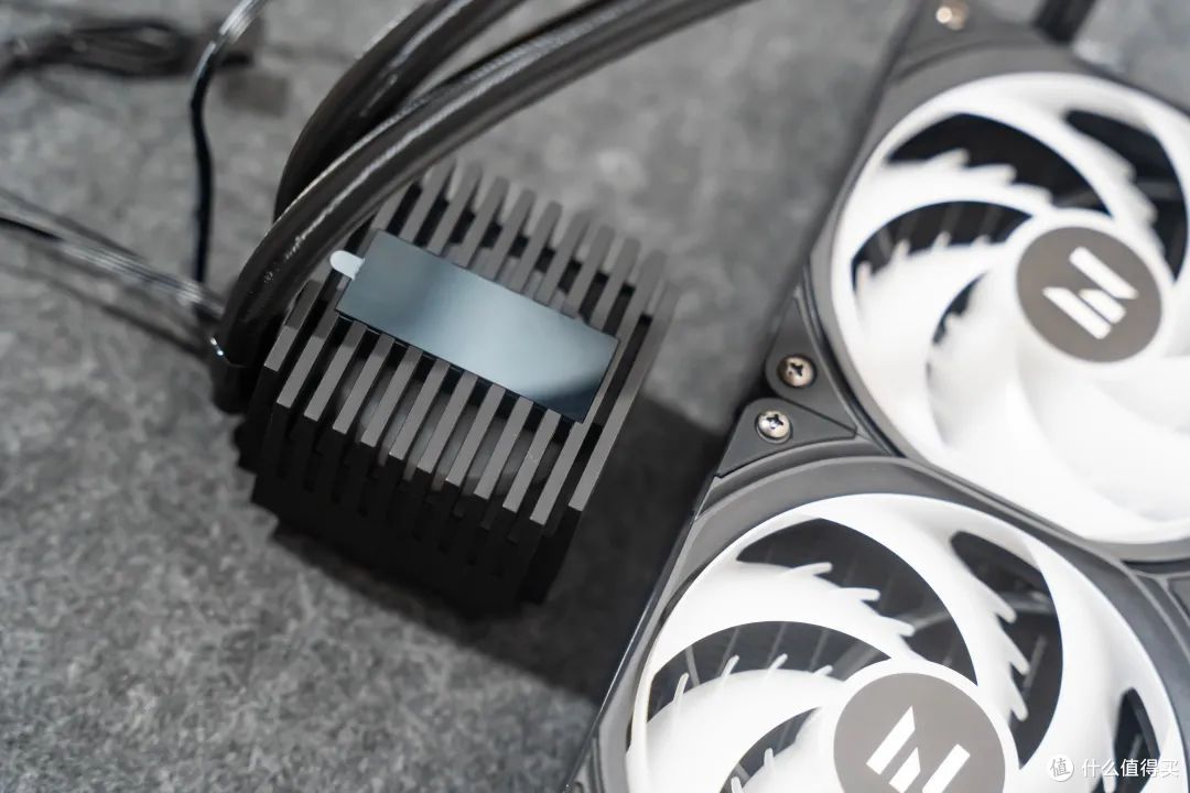 散热、静音、颜值兼具!ZALMAN思民阿尔法ALPHA2 A36水冷上机分享