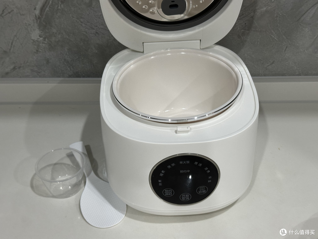 京东京造迷你小型2L电饭煲使用体验:小身材大能量的厨房神器
