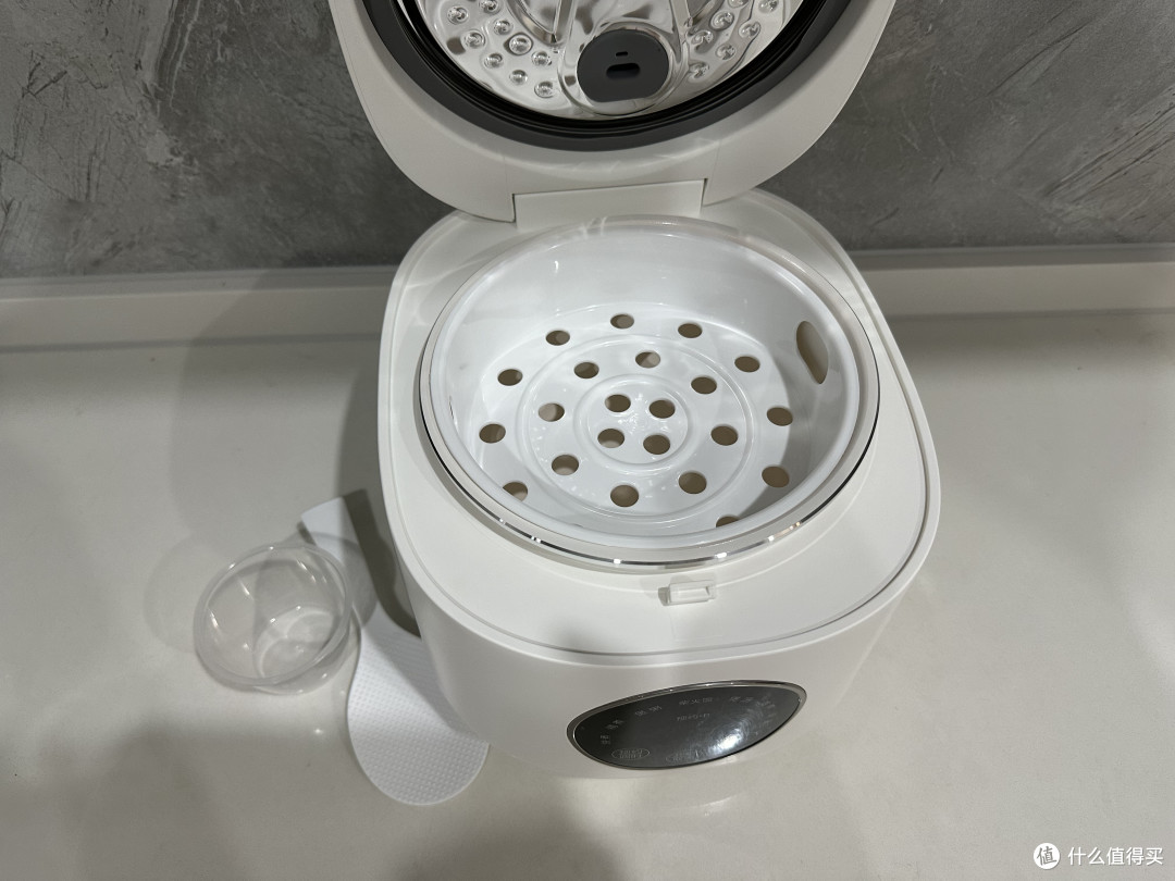 京东京造迷你小型2L电饭煲使用体验:小身材大能量的厨房神器