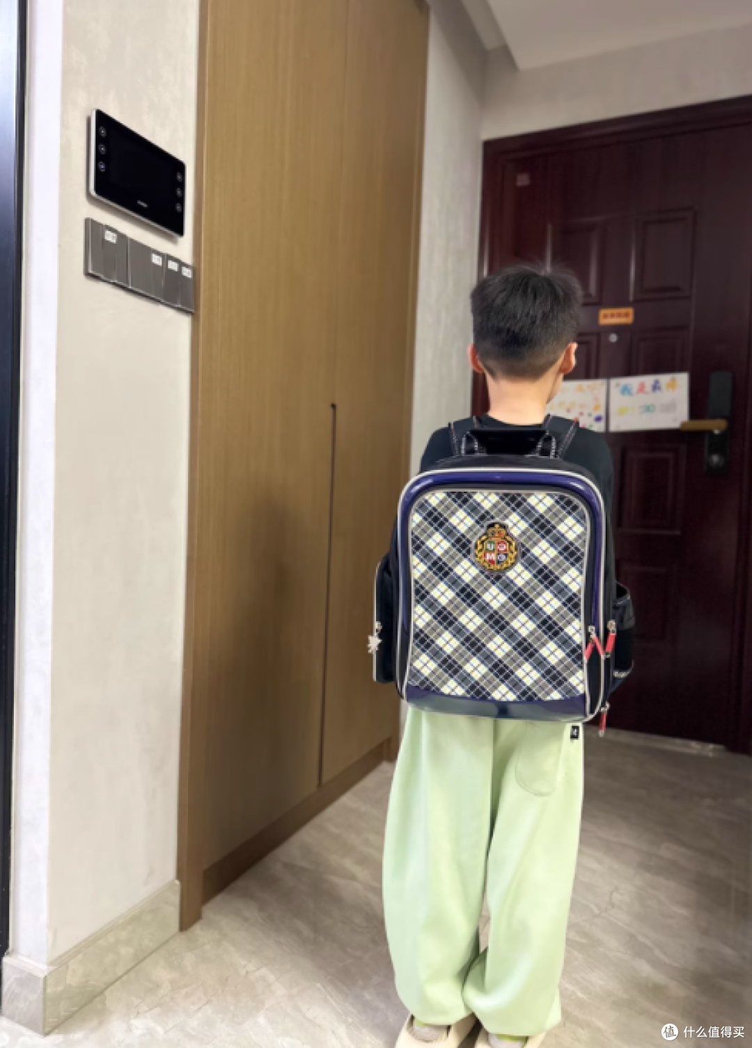 🎒 拯救老母亲的书包选品指南!unme 这款双肩包承包娃整个小学