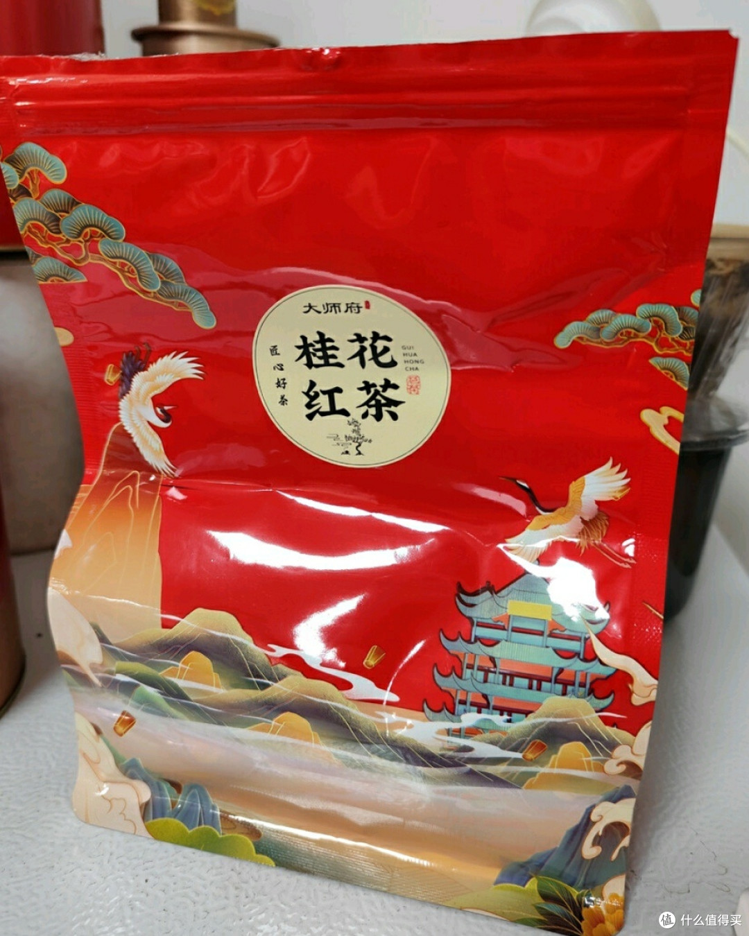 大师府桂花红茶:古法窖制里的桂香红韵,一盏入喉见匠心