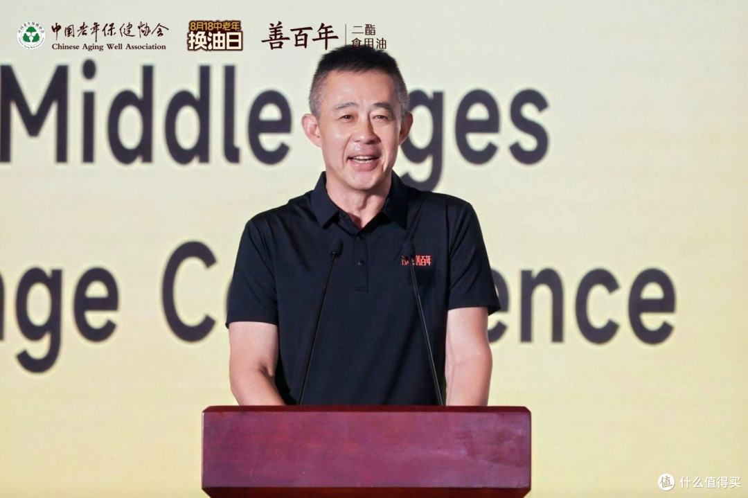 国家一级演员侯勇