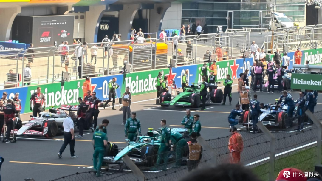 比亚迪开启“赛道经济”,599元体验仰望U9,在下一盘大棋