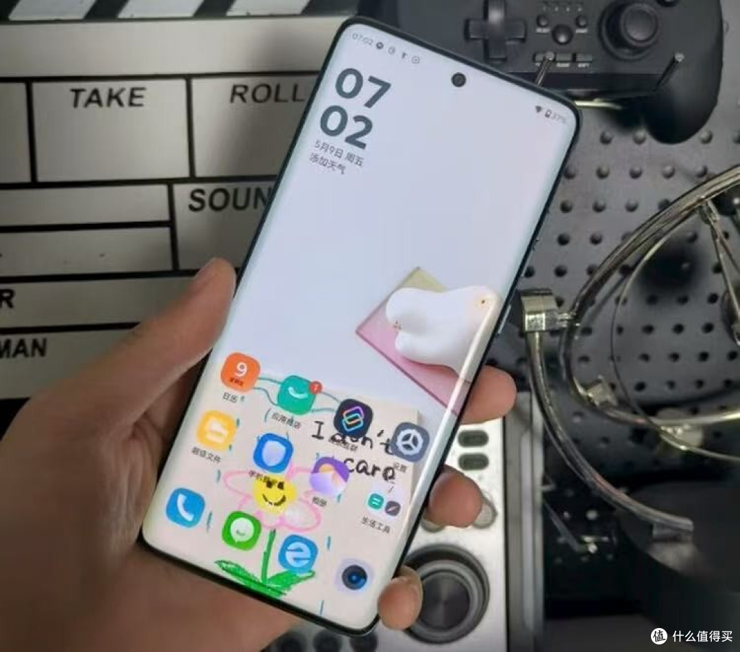 摩托罗拉豁出去了,四年质保+天玑7400+5500mAh,跌至1146元