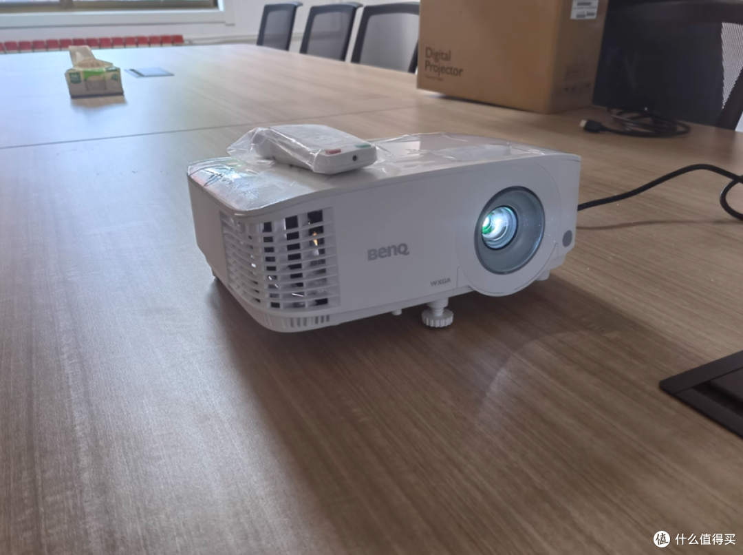明基 MW560 投影仪:点亮商务与教学的璀璨之光