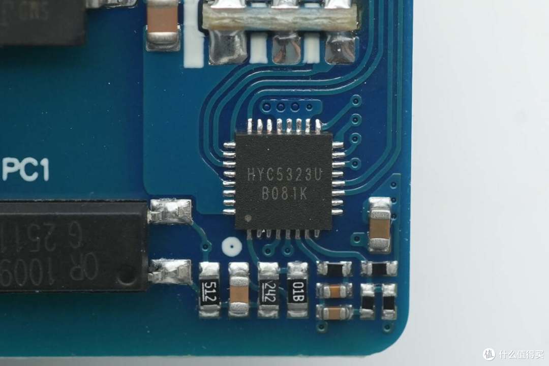 支持33W PPS/UFCS融合快充，绿联45W氮化镓快充充电器拆解