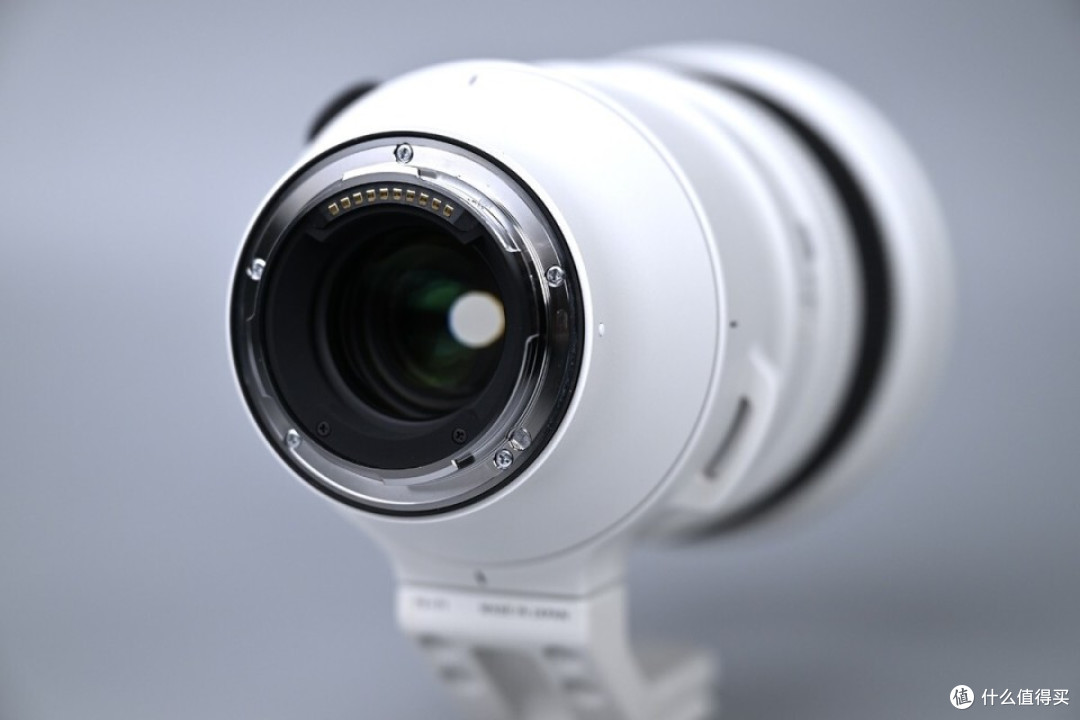 适马200mm F2 DG OS：大光圈长焦镜头的全能王者