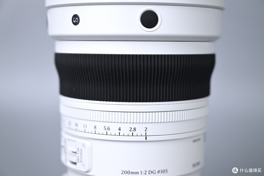适马200mm F2 DG OS：大光圈长焦镜头的全能王者