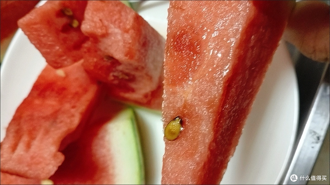 夏日清凉美食大赏:冰淇淋、西瓜、凉面,哪一款是你的心头好?