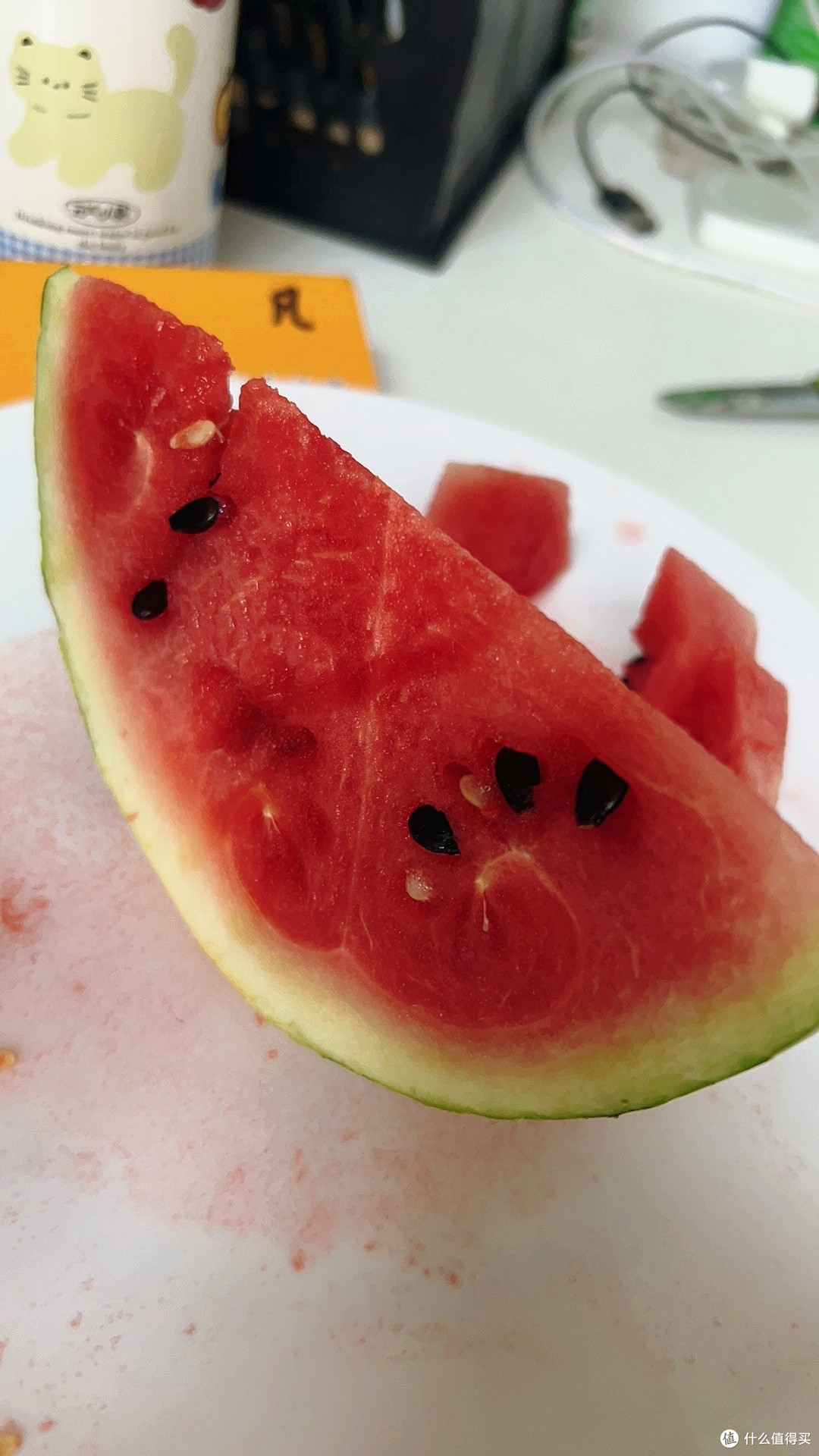 夏日清凉美食大赏:冰镇西瓜、凉皮、冰淇淋,哪款是你的心头好?