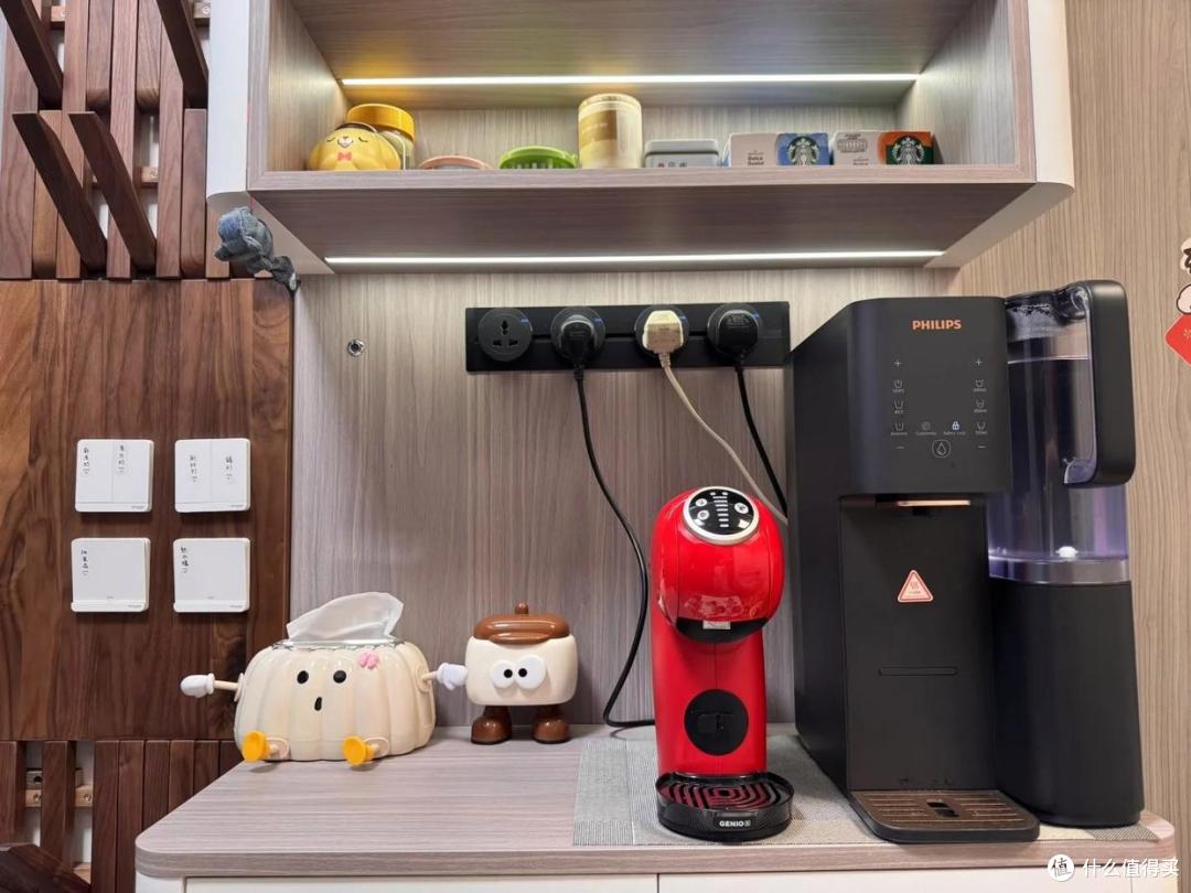 香港一夫妻火了,工作十年,攒下26㎡小屋,竟有3室2厅,必须晒晒