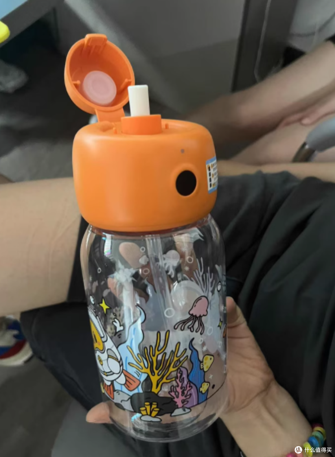 🎒这款会 “说话” 的指纹保温杯承包娃整个学期的喝水自由~