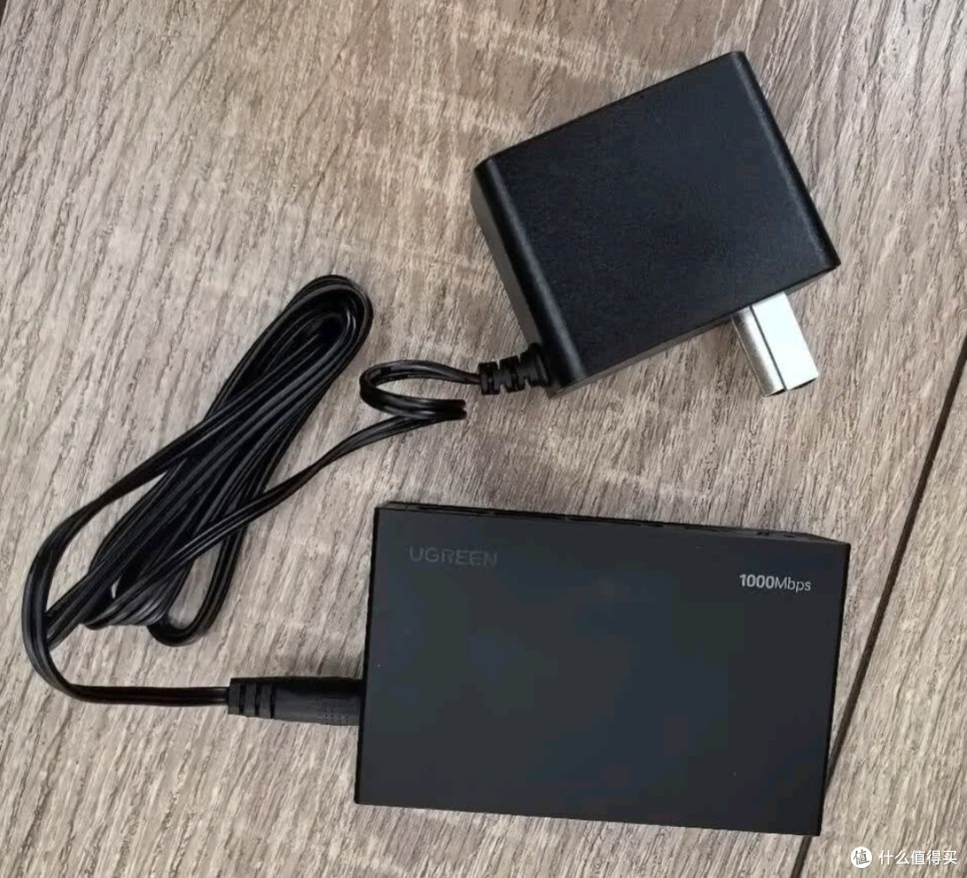 绿联5口千兆交换机 网线扩展 企业家用宿舍HUB分流器35492