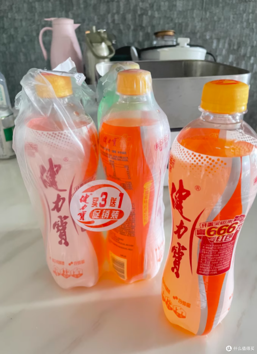 健力宝橙蜜味与柠蜜味瓶装碳酸饮料:经典风味,畅爽体验