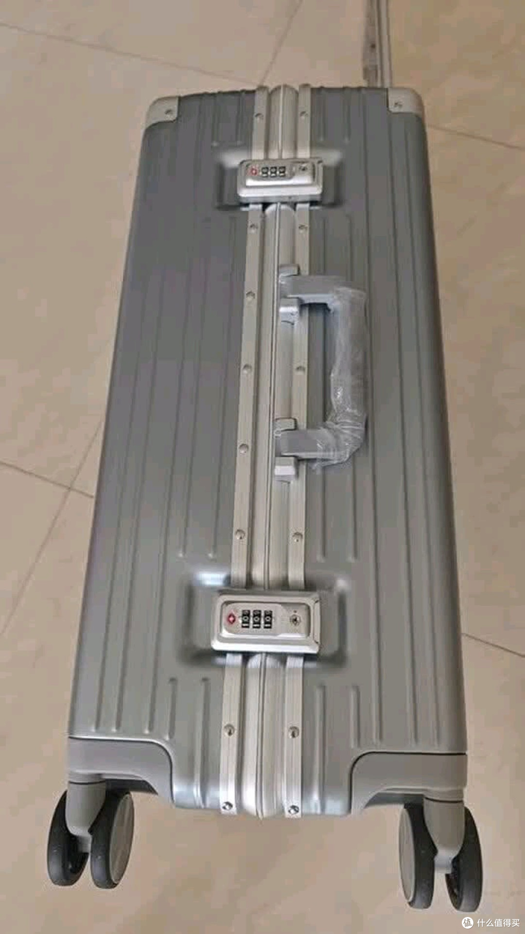 开学装备90分太空银铝框箱,让娃报到秒变“校园潮人”