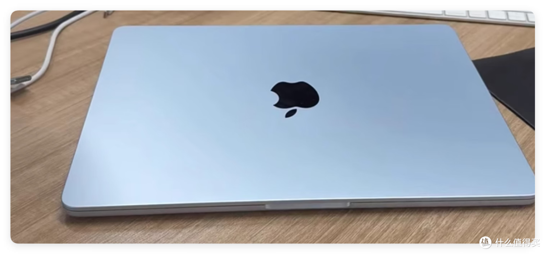 用了 Mac 电脑之后，最有用和最没用的配件分别是什么？